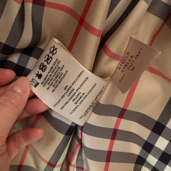 Burberry Puffer Jacket - Picture 6 of 8